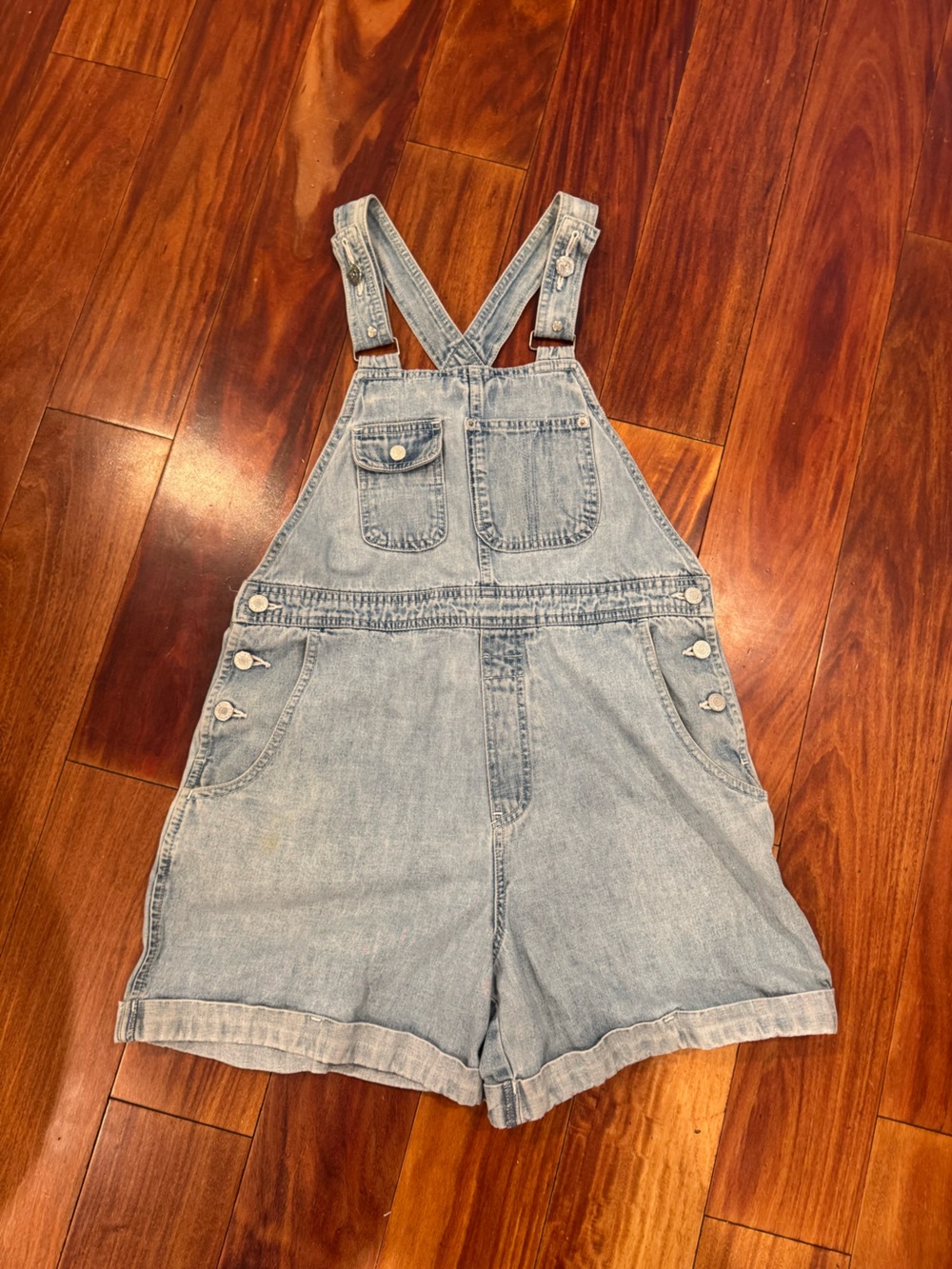 GAP Women’s Vintage Light Blue Denim Short Overalls - Size Medium